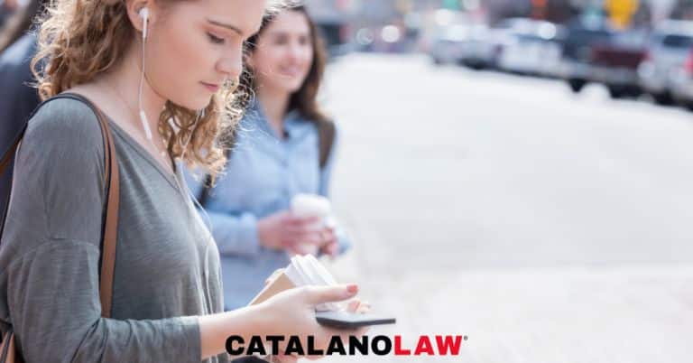 How Distracted Walking Contributes to Pedestrian Accidents