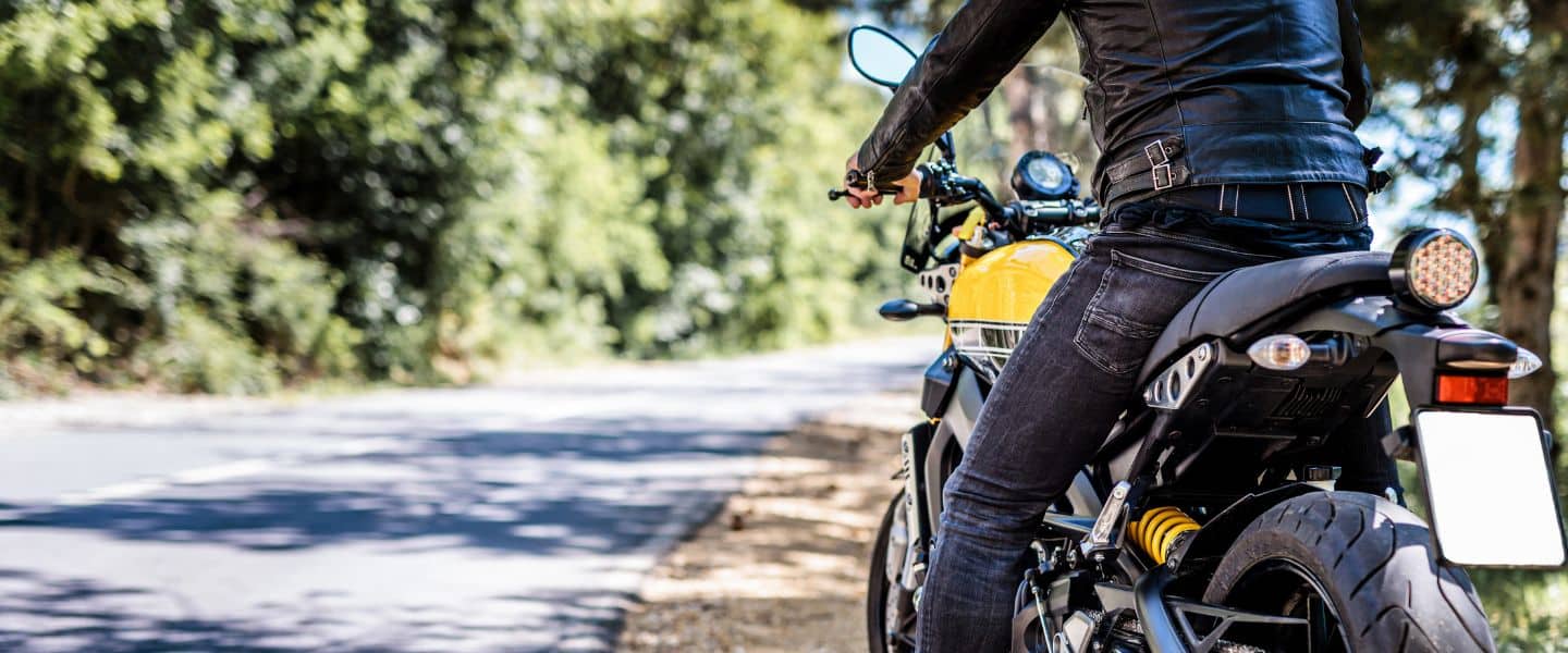 Defensive Riding Techniques for Motorcyclists